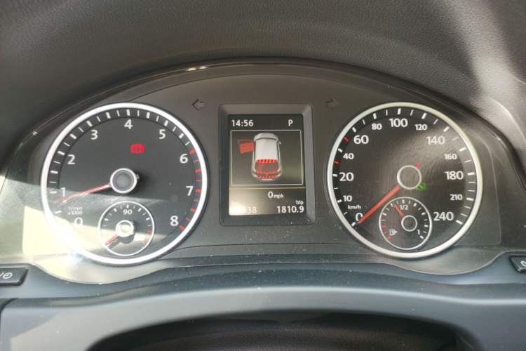 Used Volkswagen Tiguan 2016 300TSI Automatic All-Wheel Drive Luxury Edition Instrument Cluster