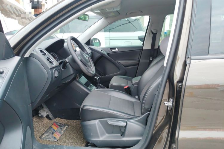 Used Volkswagen Tiguan 2016 280TSI Automatic Two-Wheel-Drive Silk Road Style Edition Left Front Seat
