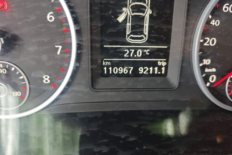 Used Volkswagen Tiguan 2016 300TSI Automatic Two-Wheel Drive Comfort Edition Odometer Close Up