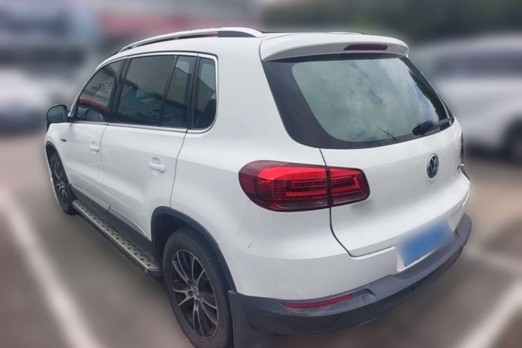 Used Volkswagen Tiguan 2016 330TSI Automatic All-Wheel Drive Luxury Edition Rear Left 45 Deg