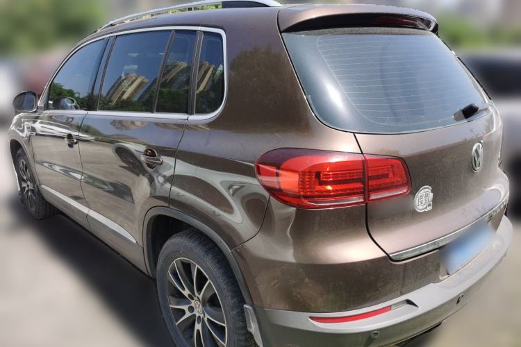 Used Volkswagen Tiguan 2016 300TSI Automatic All-Wheel Drive Luxury Edition Rear Left 45 Deg