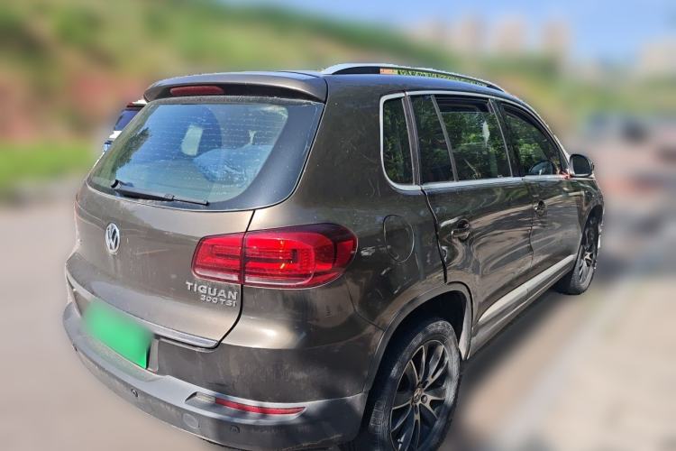 Used Volkswagen Tiguan 2016 300TSI Automatic Two-Wheel Drive Luxury Edition Rear Right 45 Deg