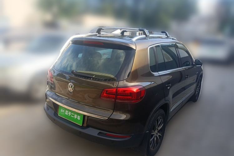 Used Volkswagen Tiguan 2016 300TSI Automatic All-Wheel Drive Luxury Edition Rear Right 45 Deg