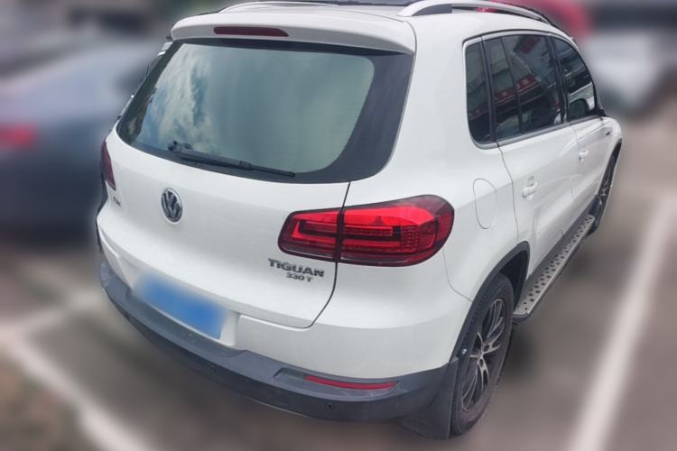 Used Volkswagen Tiguan 2016 330TSI Automatic All-Wheel Drive Luxury Edition Rear Right 45 Deg