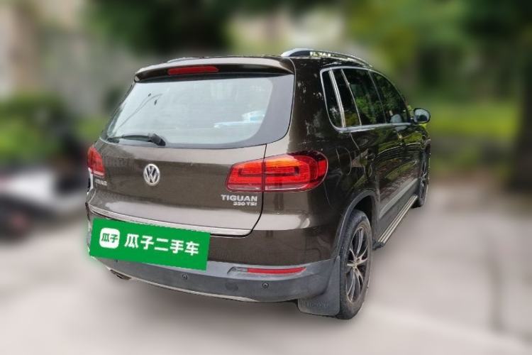 Used Volkswagen Tiguan 2016 330TSI Automatic All-Wheel Drive Luxury Edition Rear Right 45 Deg