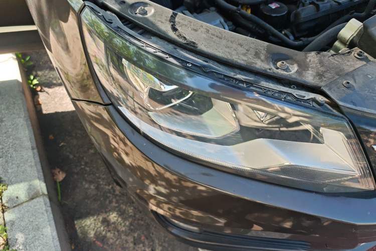 Used Volkswagen Tiguan 2016 300TSI Automatic Two-Wheel Drive Luxury Edition Right Front Headlight