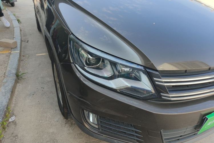 Used Volkswagen Tiguan 2016 300TSI Automatic Two-Wheel Drive Trend Edition Right Front Headlight