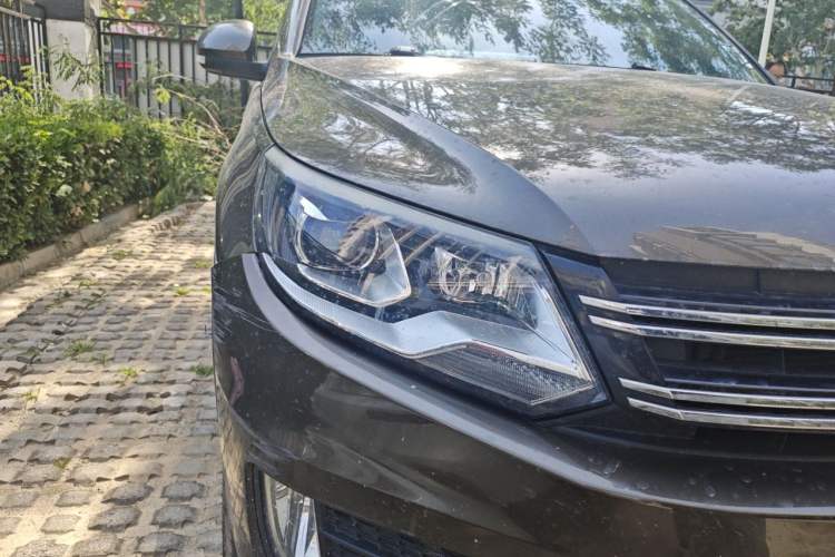 Used Volkswagen Tiguan 2016 280TSI Automatic Two-Wheel-Drive Silk Road Style Edition Right Front Headlight