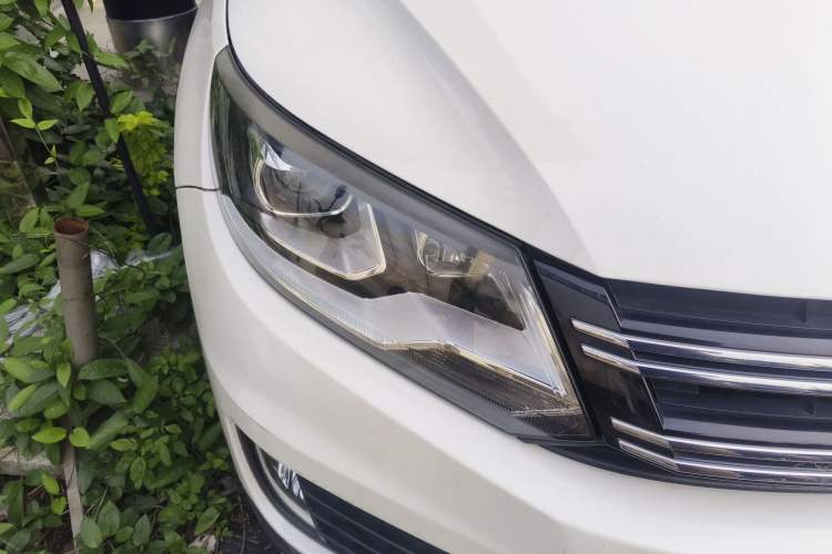 Used Volkswagen Tiguan 2016 300TSI Automatic Two-Wheel Drive Comfort Edition Right Front Headlight