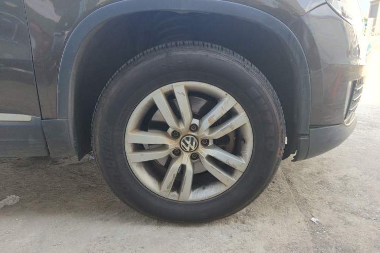 Used Volkswagen Tiguan 2016 300TSI Automatic Two-Wheel Drive Trend Edition Right Front Wheel Hub