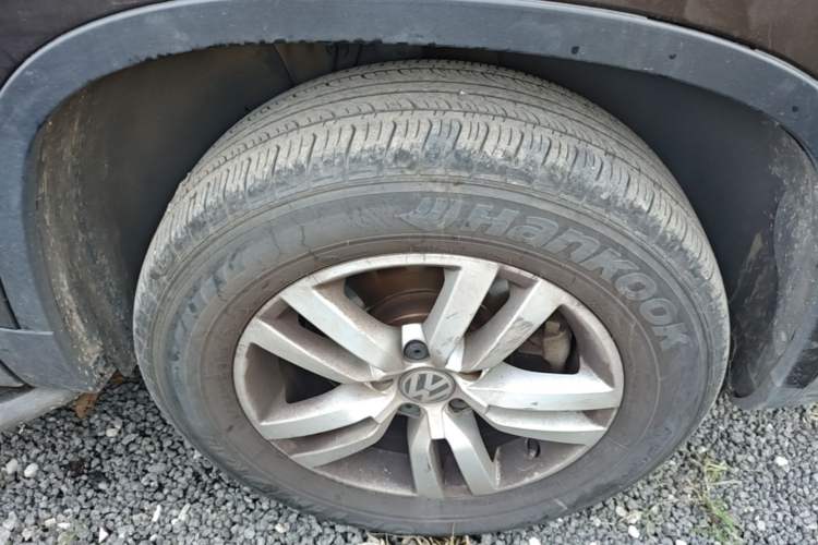 Used Volkswagen Tiguan 2016 300TSI Automatic Two-Wheel Drive Trend Edition Right Front Wheel Hub