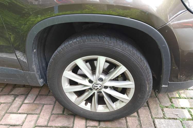Used Volkswagen Tiguan 2016 300TSI Automatic Two-Wheel Drive Comfort Edition Right Front Wheel Hub