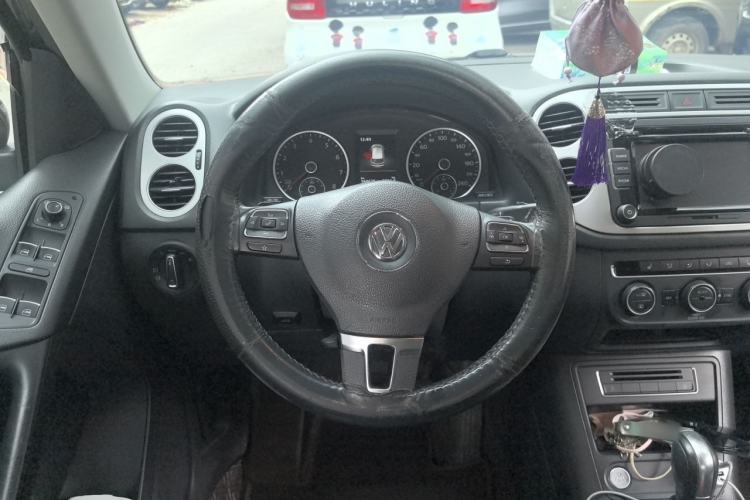 Used Volkswagen Tiguan 2016 300TSI Automatic Two-Wheel Drive Luxury Edition Steering Wheel