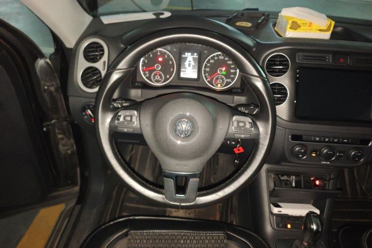 Used Volkswagen Tiguan 2016 280TSI Automatic Two-Wheel Drive Silk Road Comfort Edition Steering Wheel