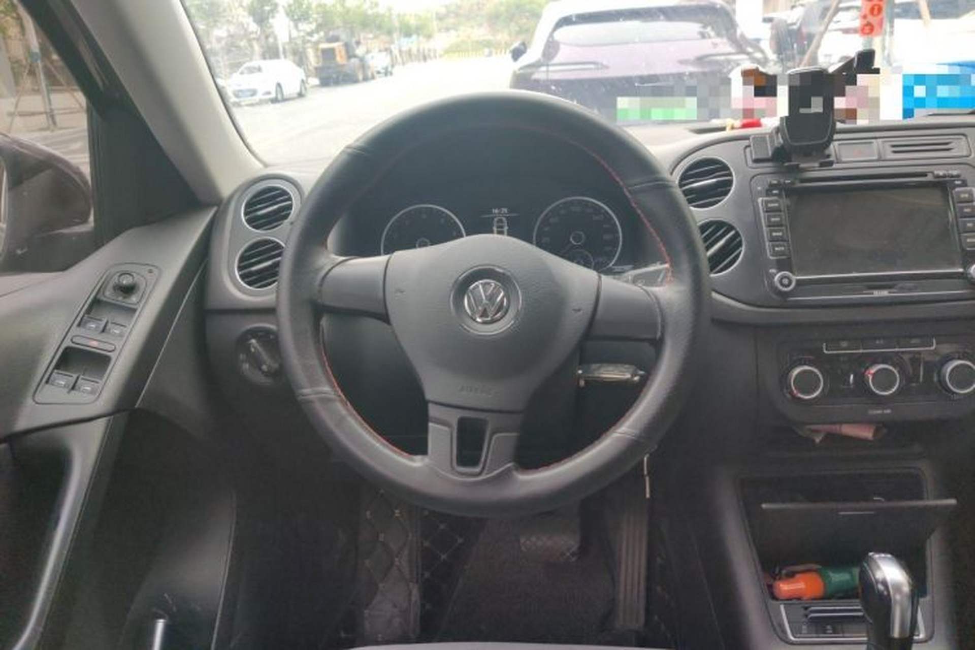Used Volkswagen Tiguan 2016 280TSI Automatic Two-Wheel-Drive Silk Road Style Edition Steering Wheel