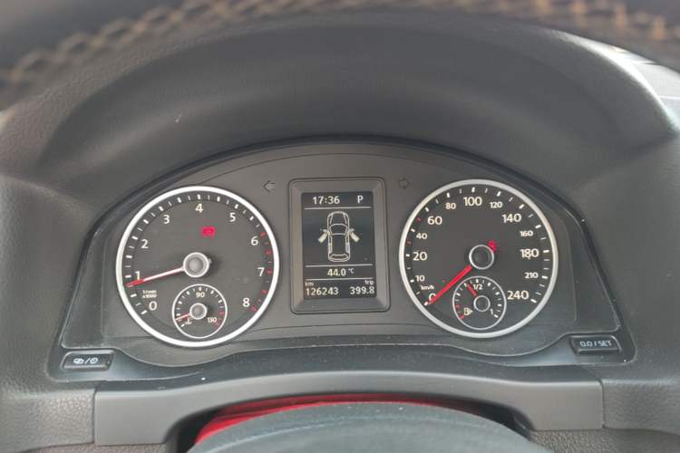 Used Volkswagen Tiguan 2016 300TSI Automatic Two-Wheel Drive Comfort Edition Instrument Cluster