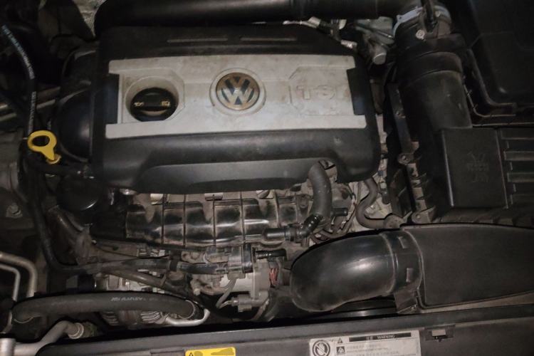 Used Volkswagen Tiguan 2016 2.0 TSI Four-Wheel Drive Standard Version Engine Bay