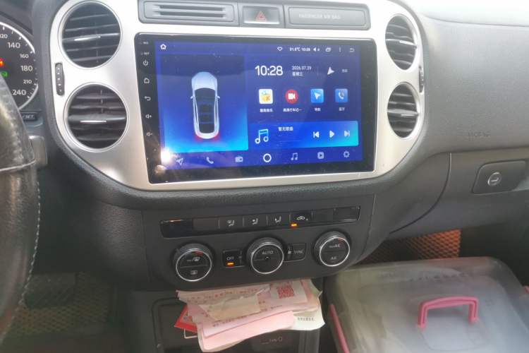 Used Volkswagen Tiguan 2016 2.0 TSI Four-Wheel Drive Standard Version Audio And AC Panel