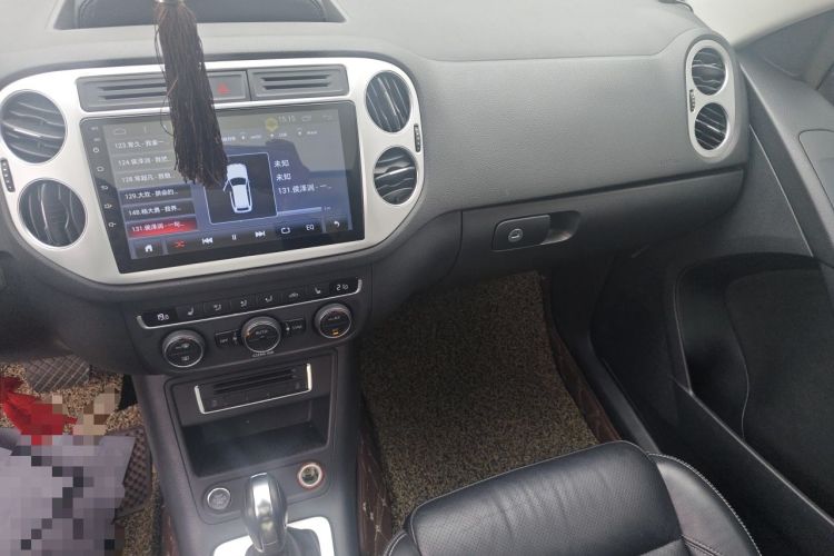 Used Volkswagen Tiguan 2016 330TSI Automatic All-Wheel Drive Luxury Edition Audio And AC Panel