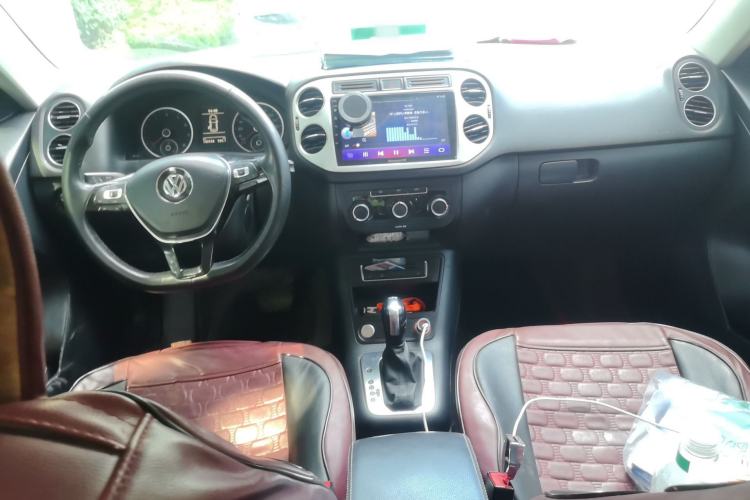 Used Volkswagen Tiguan 2016 280TSI Automatic Two-Wheel-Drive Silk Road Style Edition Center Console