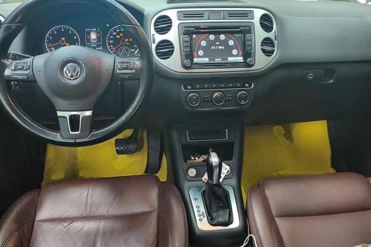 Used Volkswagen Tiguan 2016 300TSI Automatic Two-Wheel Drive Luxury Edition Center Console