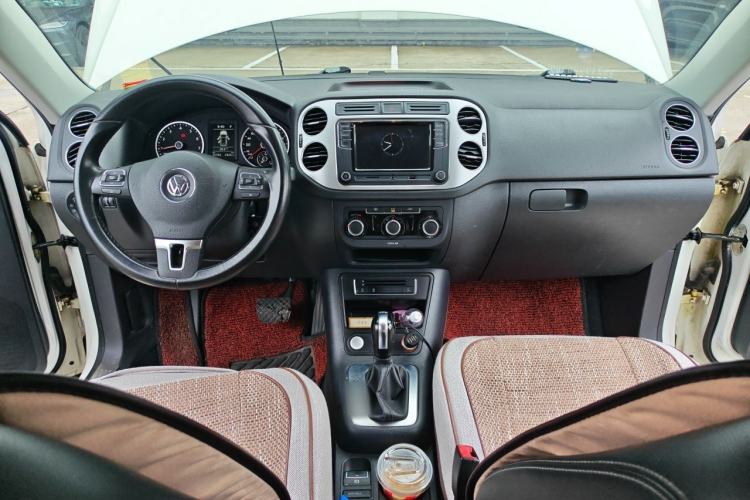 Used Volkswagen Tiguan 2016 280TSI Automatic Two-Wheel-Drive Silk Road Style Edition Center Console