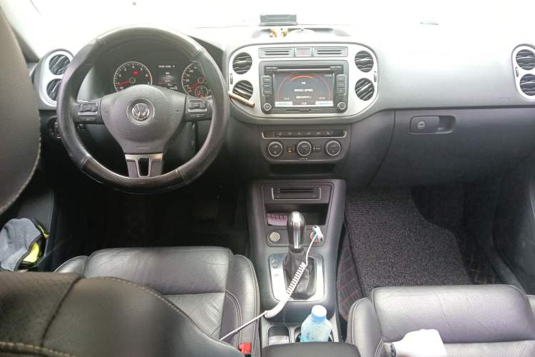 Used Volkswagen Tiguan 2016 300TSI Automatic Two-Wheel Drive Luxury Edition Center Console
