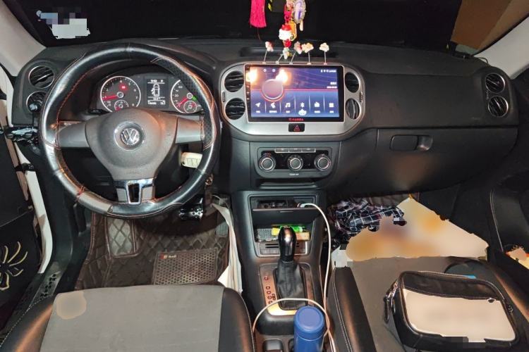 Used Volkswagen Tiguan 2016 280TSI Automatic Two-Wheel-Drive Silk Road Style Edition Center Console