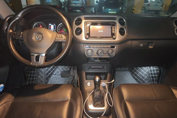 Used Volkswagen Tiguan 2016 300TSI Automatic Two-Wheel Drive Luxury Edition Center Console
