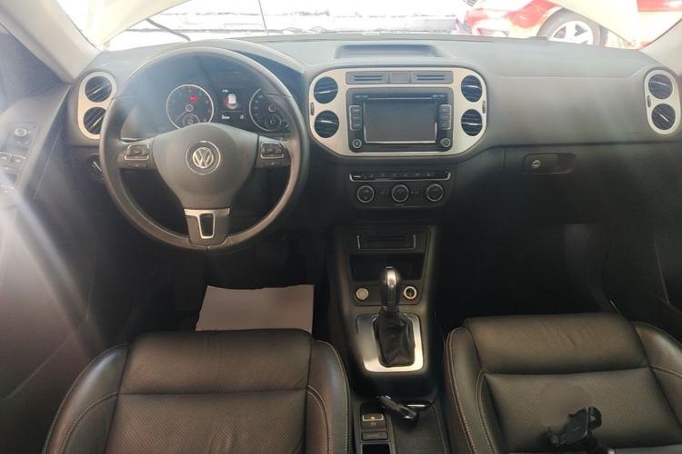 Used Volkswagen Tiguan 2016 300TSI Automatic Two-Wheel Drive Luxury Edition Center Console