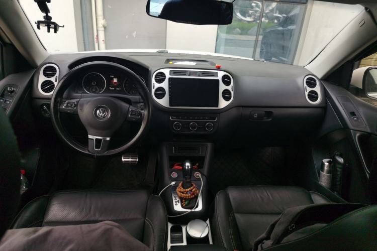 Used Volkswagen Tiguan 2016 300TSI Automatic Two-Wheel Drive Luxury Edition Center Console