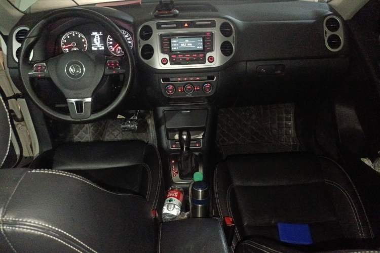 Used Volkswagen Tiguan 2016 300TSI Automatic Two-Wheel Drive Comfort Edition Center Console