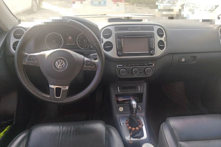 Used Volkswagen Tiguan 2016 300TSI Automatic Two-Wheel Drive Luxury Edition Center Console