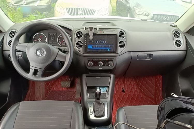 Used Volkswagen Tiguan 2016 280TSI Automatic Two-Wheel-Drive Silk Road Style Edition Center Console