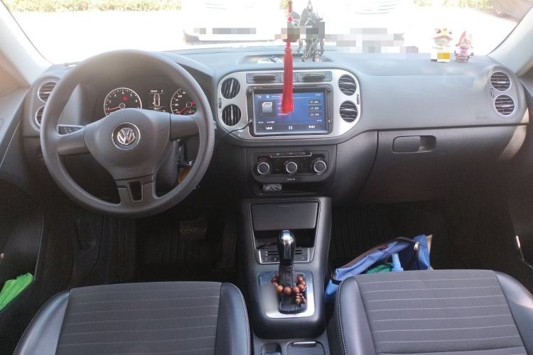 Used Volkswagen Tiguan 2016 280TSI Automatic Two-Wheel-Drive Silk Road Style Edition Center Console