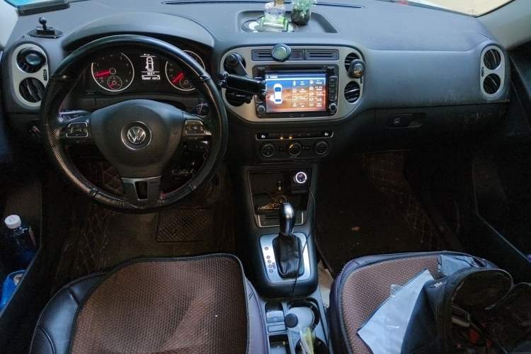 Used Volkswagen Tiguan 2016 300TSI Automatic Two-Wheel Drive Comfort Edition Center Console