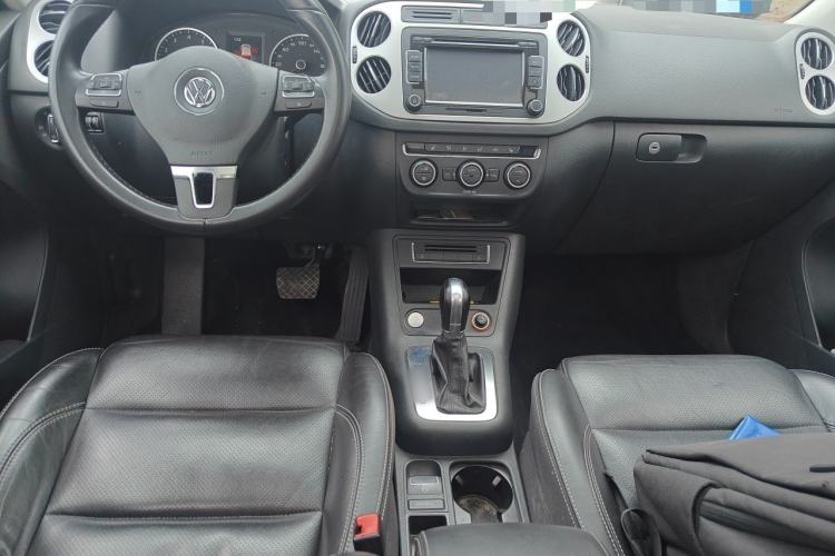 Used Volkswagen Tiguan 2016 300TSI Automatic Two-Wheel Drive Luxury Edition Center Console