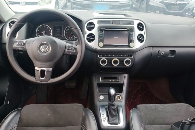 Used Volkswagen Tiguan 2016 330TSI Automatic All-Wheel-Drive Flagship Edition Center Console