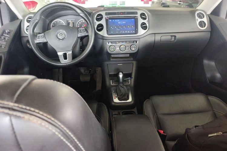 Used Volkswagen Tiguan 2016 300TSI Automatic Two-Wheel Drive Comfort Edition Center Console