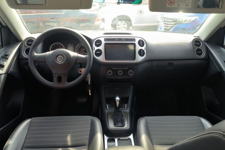 Used Volkswagen Tiguan 2016 280TSI Automatic Two-Wheel-Drive Silk Road Style Edition Center Console