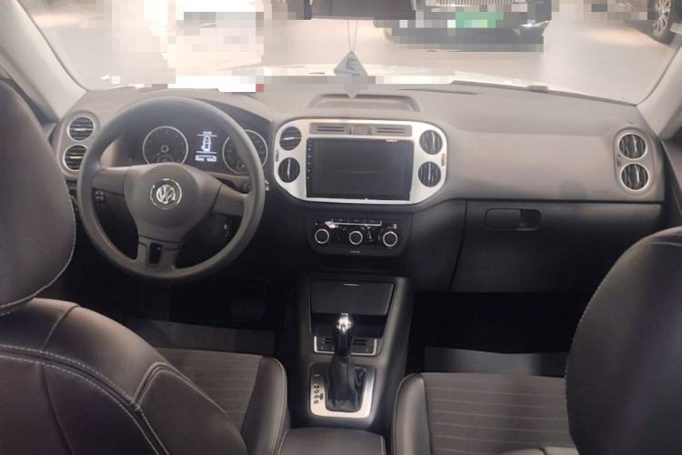 Used Volkswagen Tiguan 2016 280TSI Automatic Two-Wheel-Drive Silk Road Style Edition Center Console