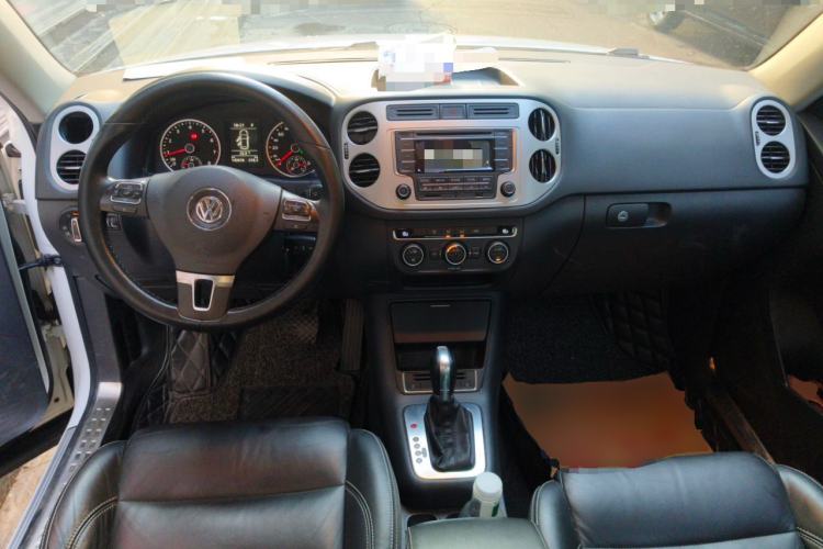 Used Volkswagen Tiguan 2016 300TSI Automatic Two-Wheel Drive Comfort Edition Center Console