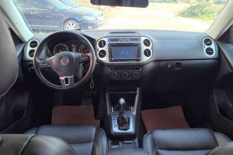 Used Volkswagen Tiguan 2016 300TSI Automatic Two-Wheel Drive Comfort Edition Center Console