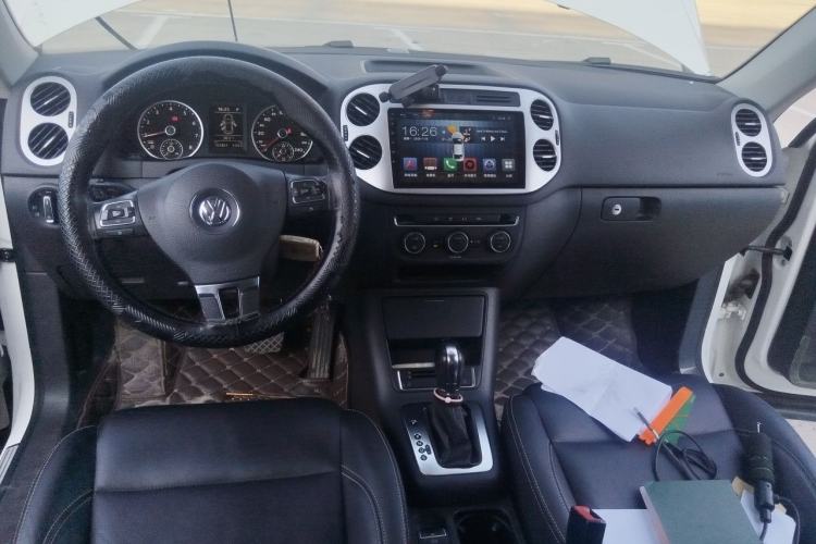 Used Volkswagen Tiguan 2016 300TSI Automatic Two-Wheel Drive Comfort Edition Center Console