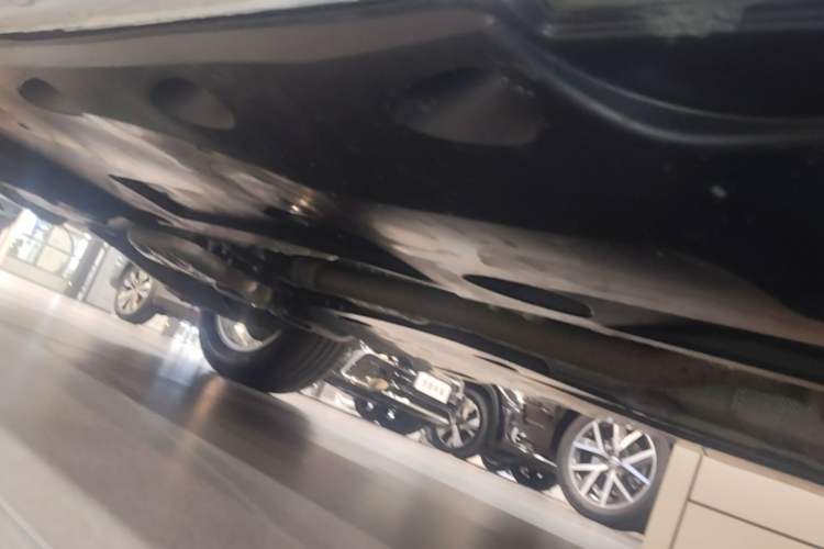 Used Volkswagen Tiguan 2016 280TSI Automatic Two-Wheel-Drive Silk Road Style Edition Chassis Front Right