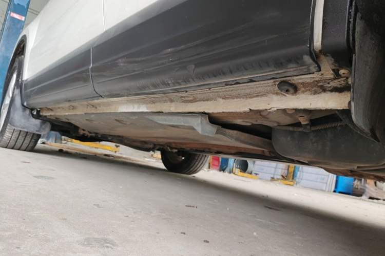 Used Volkswagen Tiguan 2016 280TSI Automatic Two-Wheel-Drive Silk Road Style Edition Chassis Rear Left