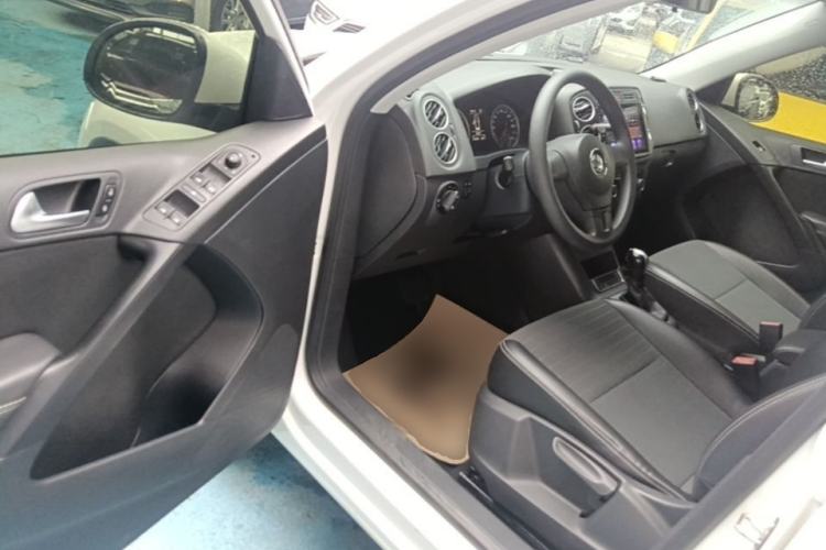 Used Volkswagen Tiguan 2016 280TSI Automatic Two-Wheel-Drive Silk Road Style Edition Driver Seat