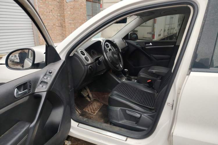 Used Volkswagen Tiguan 2016 300TSI Automatic All-Wheel Drive Fashion Vision Edition Driver Seat
