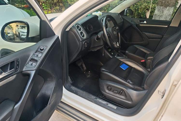Used Volkswagen Tiguan 2016 300TSI Automatic Two-Wheel Drive Luxury Edition Driver Seat