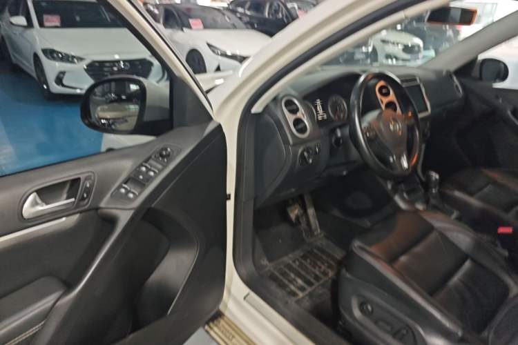 Used Volkswagen Tiguan 2016 280TSI Automatic Two-Wheel Drive Silk Road Comfort Edition Driver Seat